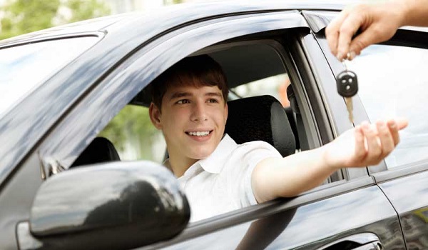 افزایش امنیت رانندگی نوجوانان
